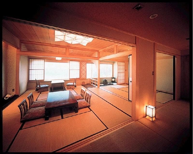 Hotel Izukyu Shizuoka Extérieur photo